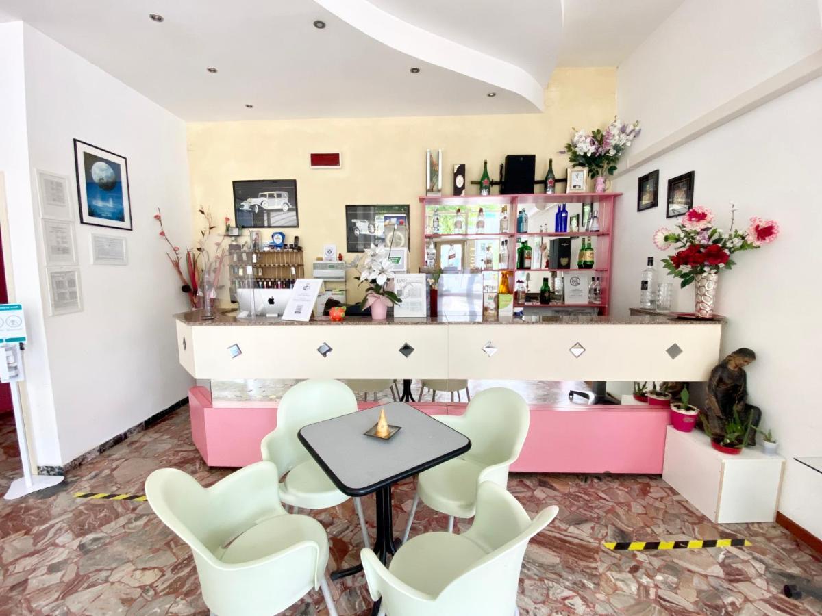 Hotel Luna Rossa ريميني المظهر الخارجي الصورة