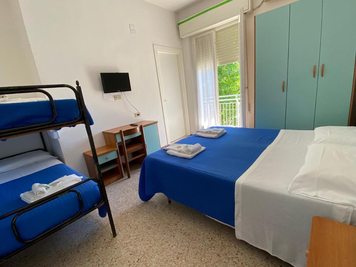 Hotel Luna Rossa ريميني المظهر الخارجي الصورة