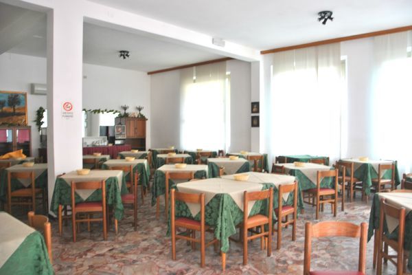 Hotel Luna Rossa ريميني المظهر الخارجي الصورة